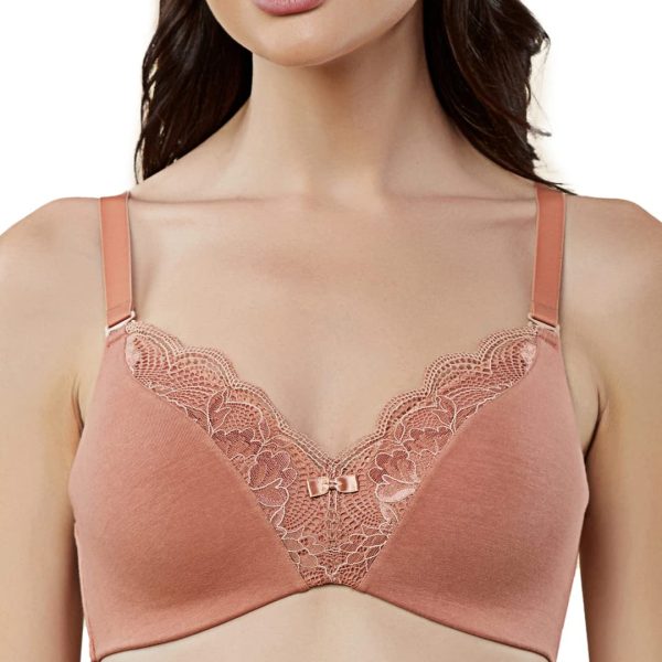 Triumph International Modern Lace Bra for Women | Detachable & Adjustable Straps | Lightly Padded Full Coverage Casual Bra | Pack of 1