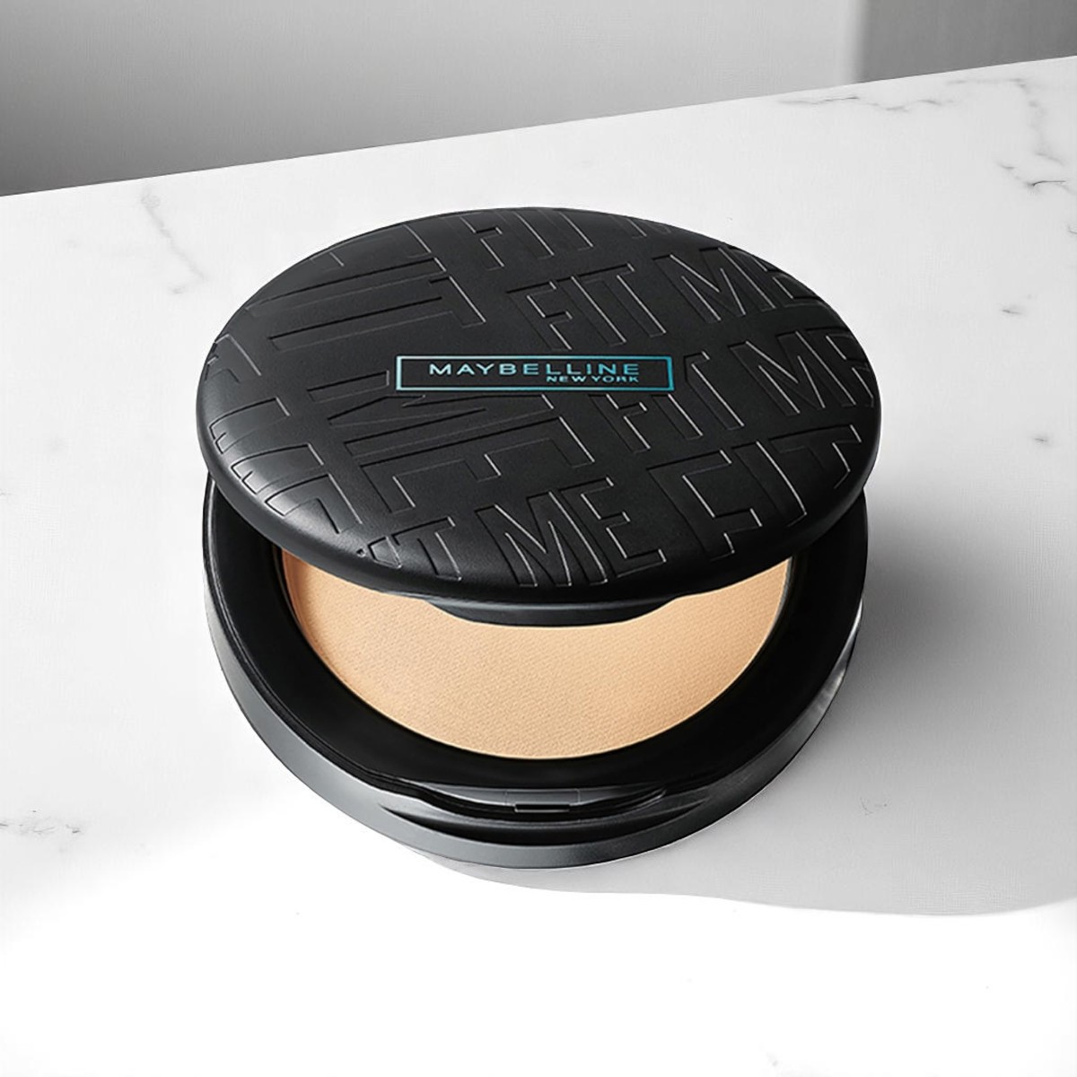 Maybelline New York Fit Me Compact Powder-Photoroom