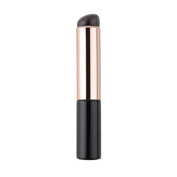 KIRA Soft Silicone Lip Applicator, Silicone Lip Brush, Silicone Brush for Lipstick Lip Balm, Concealer Applicator, Portable Lip Brush (1 count)