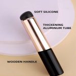 KIRA Soft Silicone Lip Applicator, Silicone Lip Brush, Silicone Brush for Lipstick Lip Balm, Concealer Applicator, Portable Lip Brush (1 count) - Image 3