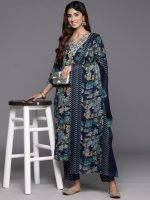 Varanga Women's Silk Blend Kurta Set - Image 7