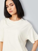 Max Women's Solid Regular Fit Tshirt - Image 4