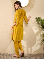 Vaamsi Women's Solid Straight Embroidered Kurta Dhoti Set With Tassels - Image 2
