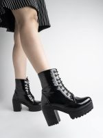 Shoetopia Women & Girls Lace Up Block Heeled Western Boots - Image 3