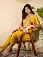 Vaamsi Women's Solid Straight Embroidered Kurta Dhoti Set With Tassels - Image 7