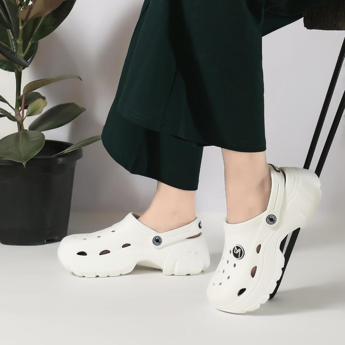 MILESTOE Serene Women's Lightweight Comfortable Waterproof Classic Clogs - Image 4