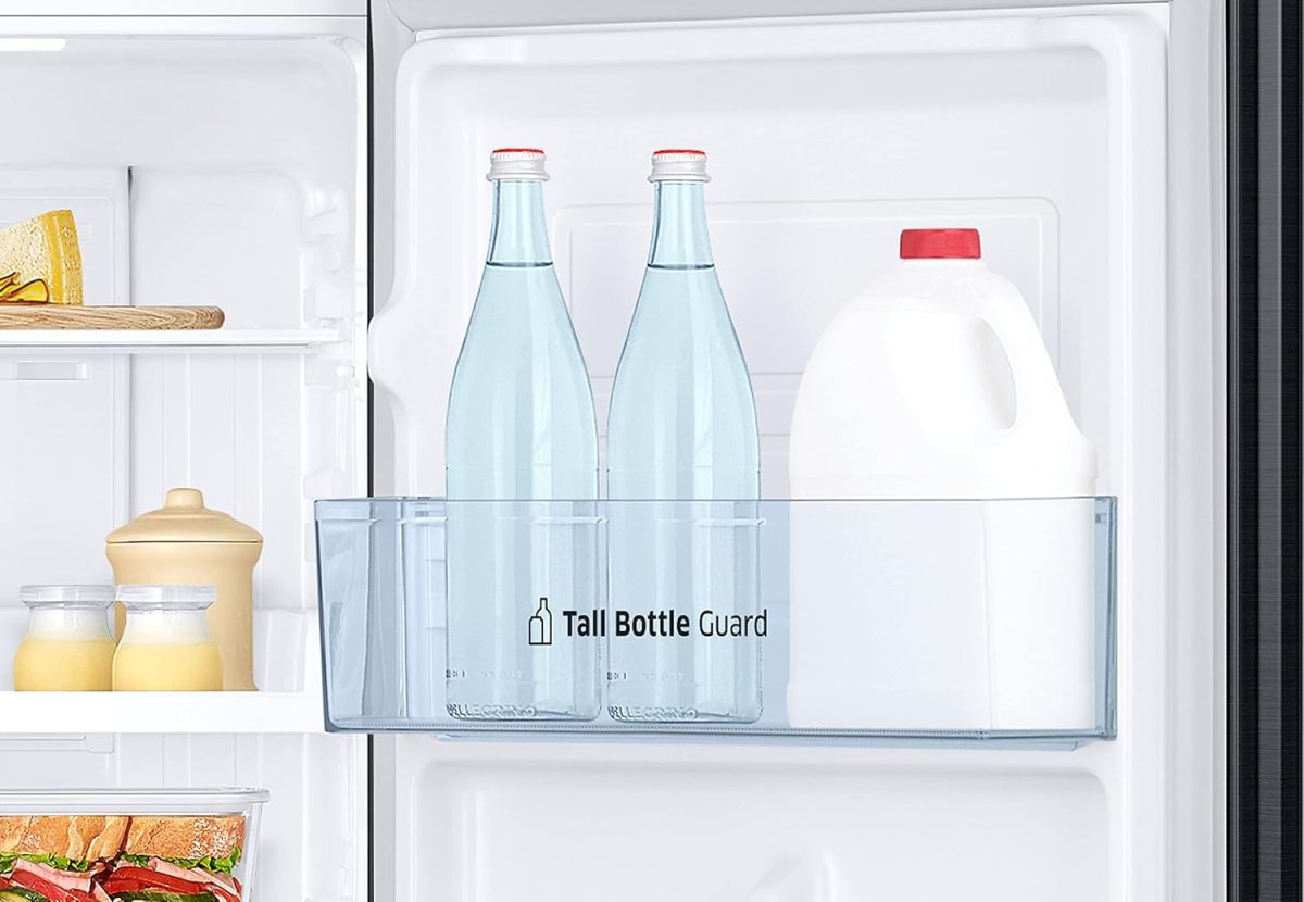 Samsung 236L 3 Star Convertible 3 In 1 Digital Inverter Frost-Free Double Door Refrigerator (RT28C3733BX/HL,Luxe Black) - Image 9