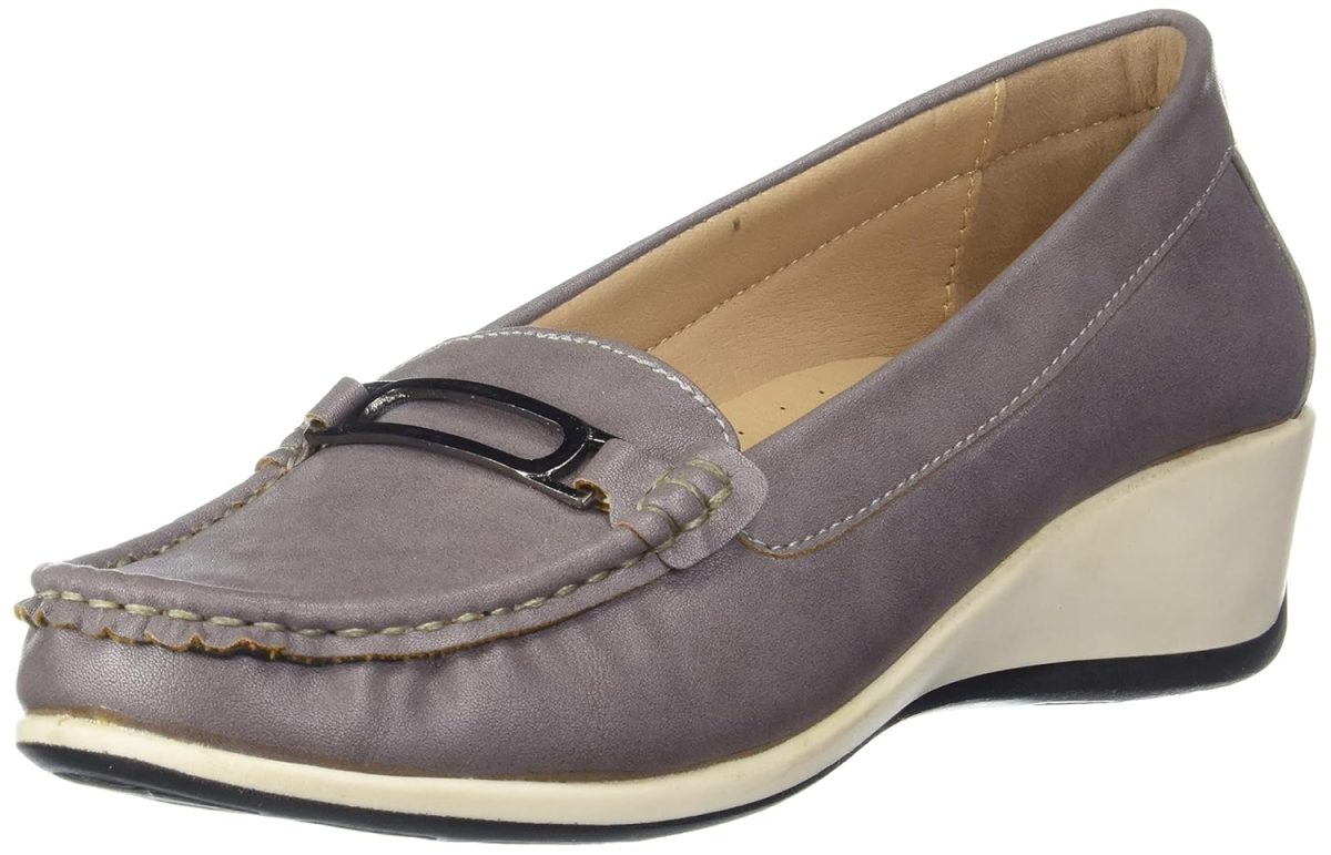 Bata womens Persia Moccasin